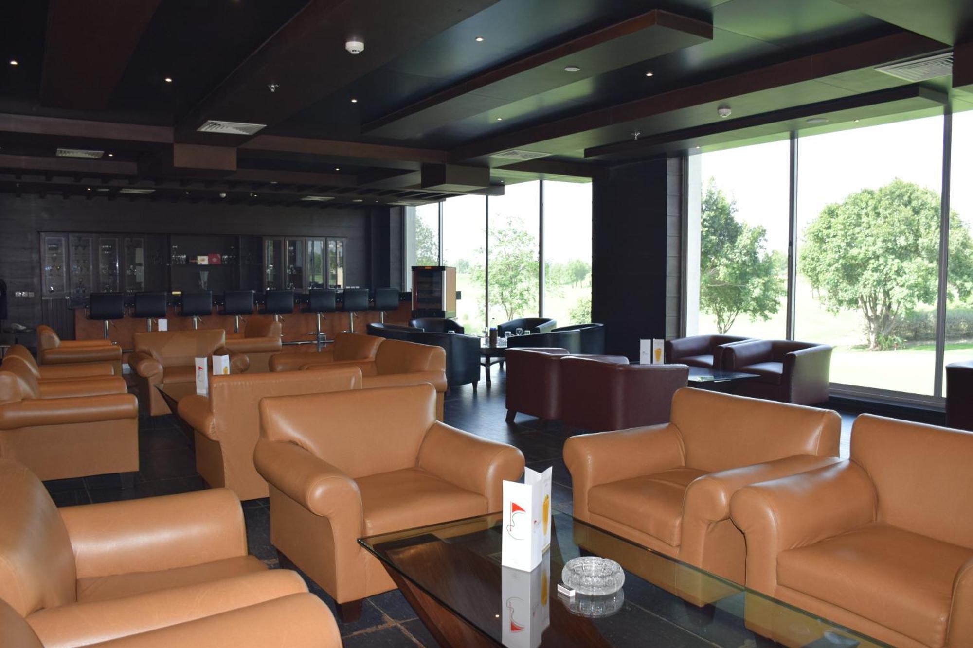 Defence Raya Golf & Country Club Hotel Lahore Bagian luar foto