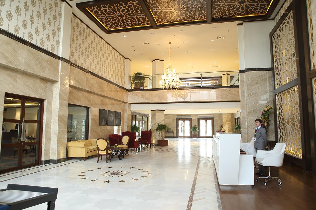Defence Raya Golf & Country Club Hotel Lahore Bagian luar foto